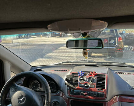 Чорний Мерседес Віто, об'ємом двигуна 2.2 л та пробігом 320 тис. км за 16900 $, фото 9 на Automoto.ua