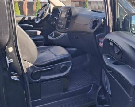 Черный Мерседес Вито, объемом двигателя 2.14 л и пробегом 211 тыс. км за 27000 $, фото 6 на Automoto.ua