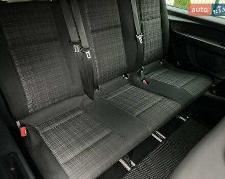 Черный Мерседес Вито, объемом двигателя 2.14 л и пробегом 280 тыс. км за 20499 $, фото 23 на Automoto.ua