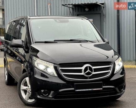 Черный Мерседес Вито, объемом двигателя 2.14 л и пробегом 280 тыс. км за 20499 $, фото 4 на Automoto.ua