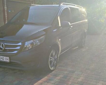 Черный Мерседес Вито, объемом двигателя 2.14 л и пробегом 200 тыс. км за 28499 $, фото 11 на Automoto.ua