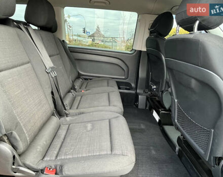 Черный Мерседес Вито, объемом двигателя 2.14 л и пробегом 283 тыс. км за 28500 $, фото 9 на Automoto.ua