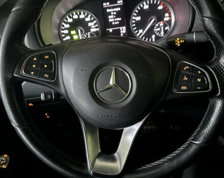 Черный Мерседес Вито, объемом двигателя 2.14 л и пробегом 283 тыс. км за 28500 $, фото 13 на Automoto.ua