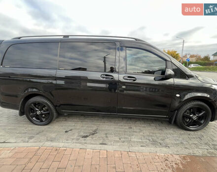 Черный Мерседес Вито, объемом двигателя 2.14 л и пробегом 283 тыс. км за 28500 $, фото 7 на Automoto.ua