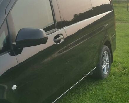 Черный Мерседес Вито, объемом двигателя 2.14 л и пробегом 296 тыс. км за 18700 $, фото 5 на Automoto.ua