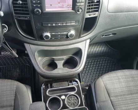 Чорний Мерседес Віто, об'ємом двигуна 2.15 л та пробігом 272 тис. км за 29500 $, фото 14 на Automoto.ua