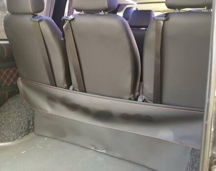 Черный Мерседес Вито, объемом двигателя 2.14 л и пробегом 296 тыс. км за 18700 $, фото 14 на Automoto.ua