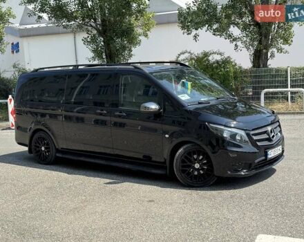 Черный Мерседес Вито, объемом двигателя 2.14 л и пробегом 446 тыс. км за 26500 $, фото 2 на Automoto.ua