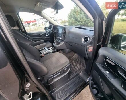 Чорний Мерседес Віто, об'ємом двигуна 2.15 л та пробігом 272 тис. км за 29500 $, фото 2 на Automoto.ua