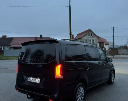 Черный Мерседес Вито, объемом двигателя 2.14 л и пробегом 480 тыс. км за 16500 $, фото 6 на Automoto.ua