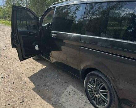 Черный Мерседес Вито, объемом двигателя 2.14 л и пробегом 274 тыс. км за 35700 $, фото 7 на Automoto.ua