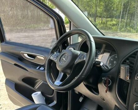 Черный Мерседес Вито, объемом двигателя 2.14 л и пробегом 274 тыс. км за 35700 $, фото 9 на Automoto.ua