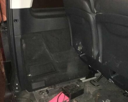 Черный Мерседес Вито, объемом двигателя 1.99 л и пробегом 82 тыс. км за 23000 $, фото 17 на Automoto.ua