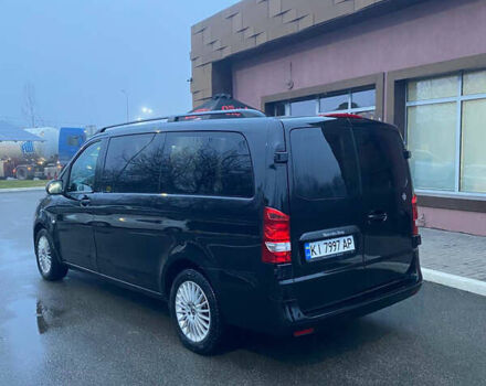 Черный Мерседес Вито, объемом двигателя 2.14 л и пробегом 253 тыс. км за 32000 $, фото 2 на Automoto.ua