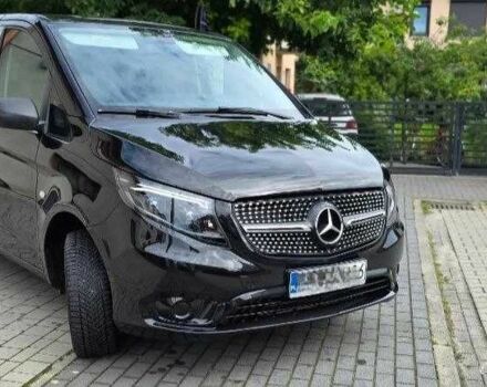 Чорний Мерседес Віто, об'ємом двигуна 2.2 л та пробігом 103 тис. км за 15400 $, фото 3 на Automoto.ua