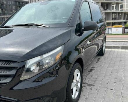 Черный Мерседес Вито, объемом двигателя 2 л и пробегом 136 тыс. км за 17200 $, фото 1 на Automoto.ua