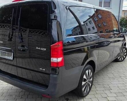 Чорний Мерседес Віто, об'ємом двигуна 2.2 л та пробігом 103 тис. км за 15400 $, фото 4 на Automoto.ua