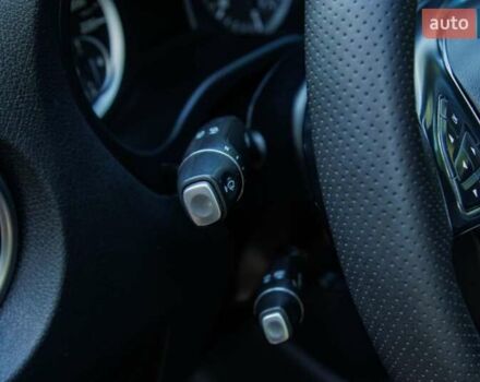 Черный Мерседес Вито, объемом двигателя 2.14 л и пробегом 242 тыс. км за 26500 $, фото 17 на Automoto.ua