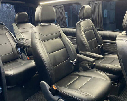 Черный Мерседес Вито, объемом двигателя 2.14 л и пробегом 253 тыс. км за 32000 $, фото 9 на Automoto.ua