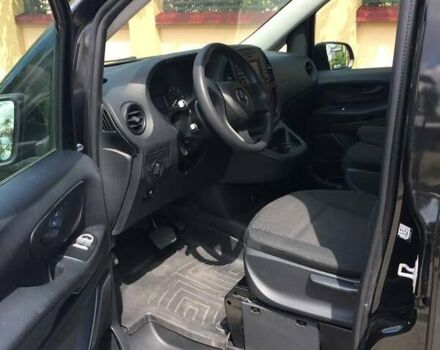 Черный Мерседес Вито, объемом двигателя 1.99 л и пробегом 82 тыс. км за 23000 $, фото 7 на Automoto.ua