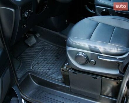 Черный Мерседес Вито, объемом двигателя 2.14 л и пробегом 242 тыс. км за 26500 $, фото 15 на Automoto.ua