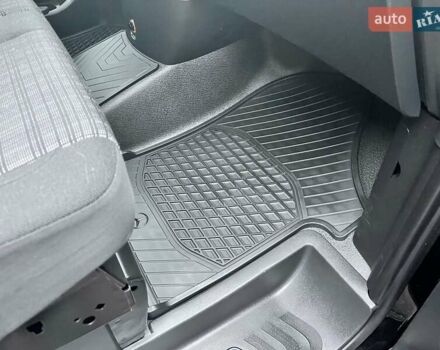 Мерседес Віто 2019 у Івано-Франківську на Automoto.ua Чорний Мерседес Віто, об'ємом двигуна 2 л та пробігом 200 тис. км за 32500 $, фото 32 на Automoto.ua
