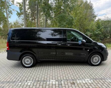 Чорний Мерседес Віто, об'ємом двигуна 2 л та пробігом 37 тис. км за 14000 $, фото 3 на Automoto.ua