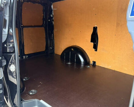 Черный Мерседес Вито, объемом двигателя 2.2 л и пробегом 250 тыс. км за 28000 $, фото 31 на Automoto.ua