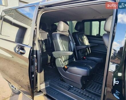 Черный Мерседес Вито, объемом двигателя 2 л и пробегом 244 тыс. км за 38450 $, фото 46 на Automoto.ua