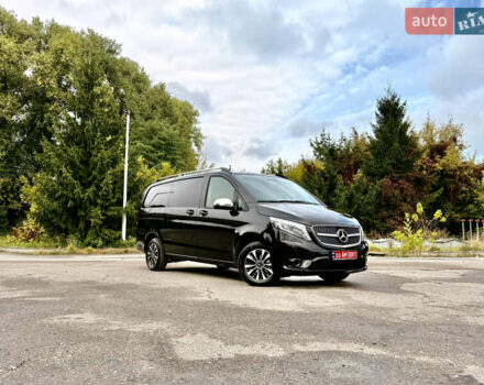 Черный Мерседес Вито, объемом двигателя 2.2 л и пробегом 250 тыс. км за 28000 $, фото 50 на Automoto.ua