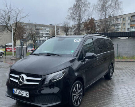 Черный Мерседес Вито, объемом двигателя 1.95 л и пробегом 191 тыс. км за 35999 $, фото 5 на Automoto.ua