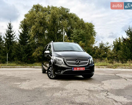 Черный Мерседес Вито, объемом двигателя 2.2 л и пробегом 250 тыс. км за 28000 $, фото 48 на Automoto.ua