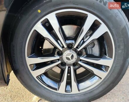 Черный Мерседес Вито, объемом двигателя 2 л и пробегом 244 тыс. км за 38450 $, фото 76 на Automoto.ua