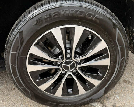 Черный Мерседес Вито, объемом двигателя 2.2 л и пробегом 250 тыс. км за 28000 $, фото 41 на Automoto.ua