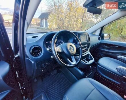 Черный Мерседес Вито, объемом двигателя 2 л и пробегом 244 тыс. км за 38450 $, фото 66 на Automoto.ua