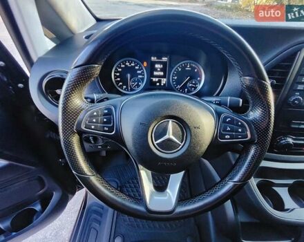 Черный Мерседес Вито, объемом двигателя 2 л и пробегом 244 тыс. км за 38450 $, фото 64 на Automoto.ua