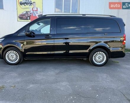 Черный Мерседес Вито, объемом двигателя 1.95 л и пробегом 225 тыс. км за 35500 $, фото 6 на Automoto.ua