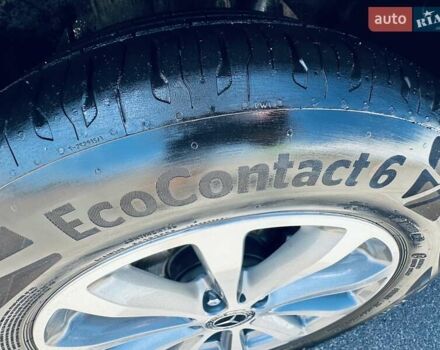 Чорний Мерседес Віто, об'ємом двигуна 1.95 л та пробігом 137 тис. км за 39800 $, фото 19 на Automoto.ua