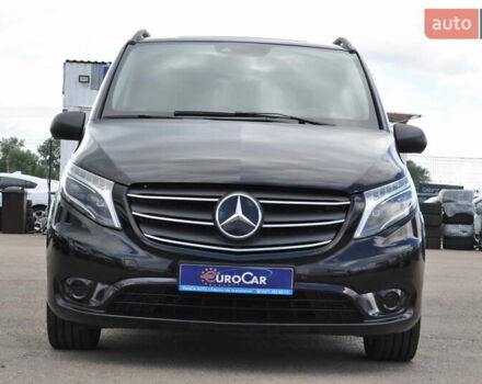 Чорний Мерседес Віто, об'ємом двигуна 1.95 л та пробігом 250 тис. км за 27800 $, фото 1 на Automoto.ua