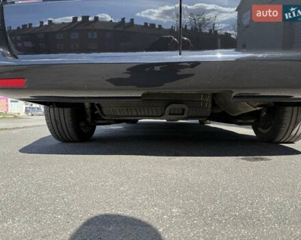 Черный Мерседес Вито, объемом двигателя 1.95 л и пробегом 225 тыс. км за 35500 $, фото 39 на Automoto.ua