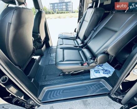 Чорний Мерседес Віто, об'ємом двигуна 1.95 л та пробігом 137 тис. км за 39800 $, фото 23 на Automoto.ua