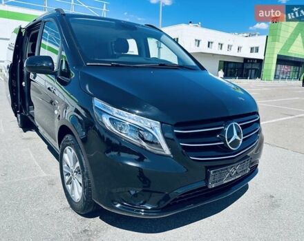 Чорний Мерседес Віто, об'ємом двигуна 1.95 л та пробігом 137 тис. км за 39800 $, фото 12 на Automoto.ua