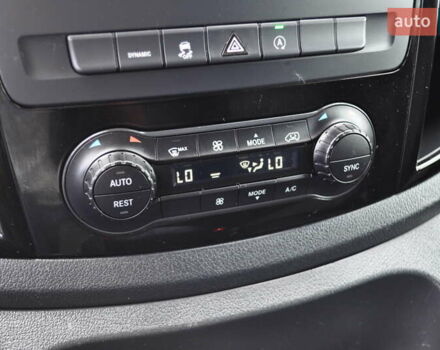 Чорний Мерседес Віто, об'ємом двигуна 1.95 л та пробігом 250 тис. км за 27800 $, фото 43 на Automoto.ua