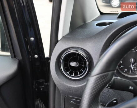 Чорний Мерседес Віто, об'ємом двигуна 1.95 л та пробігом 250 тис. км за 27800 $, фото 46 на Automoto.ua