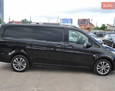Чорний Мерседес Віто, об'ємом двигуна 1.95 л та пробігом 250 тис. км за 27800 $, фото 5 на Automoto.ua