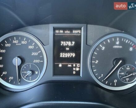 Черный Мерседес Вито, объемом двигателя 1.95 л и пробегом 225 тыс. км за 35500 $, фото 31 на Automoto.ua