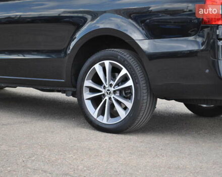 Чорний Мерседес Віто, об'ємом двигуна 1.95 л та пробігом 250 тис. км за 27800 $, фото 10 на Automoto.ua