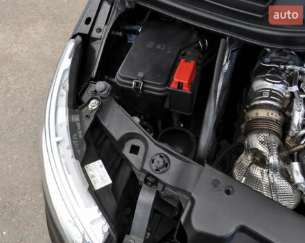 Чорний Мерседес Віто, об'ємом двигуна 1.95 л та пробігом 250 тис. км за 27800 $, фото 51 на Automoto.ua