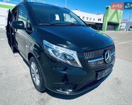 Чорний Мерседес Віто, об'ємом двигуна 1.95 л та пробігом 137 тис. км за 39800 $, фото 11 на Automoto.ua