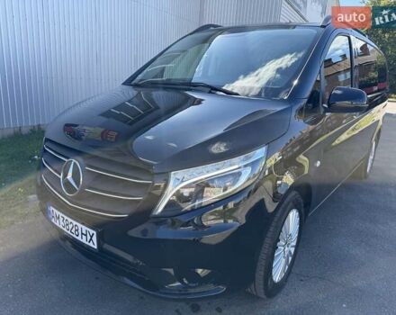 Черный Мерседес Вито, объемом двигателя 1.95 л и пробегом 225 тыс. км за 35500 $, фото 1 на Automoto.ua